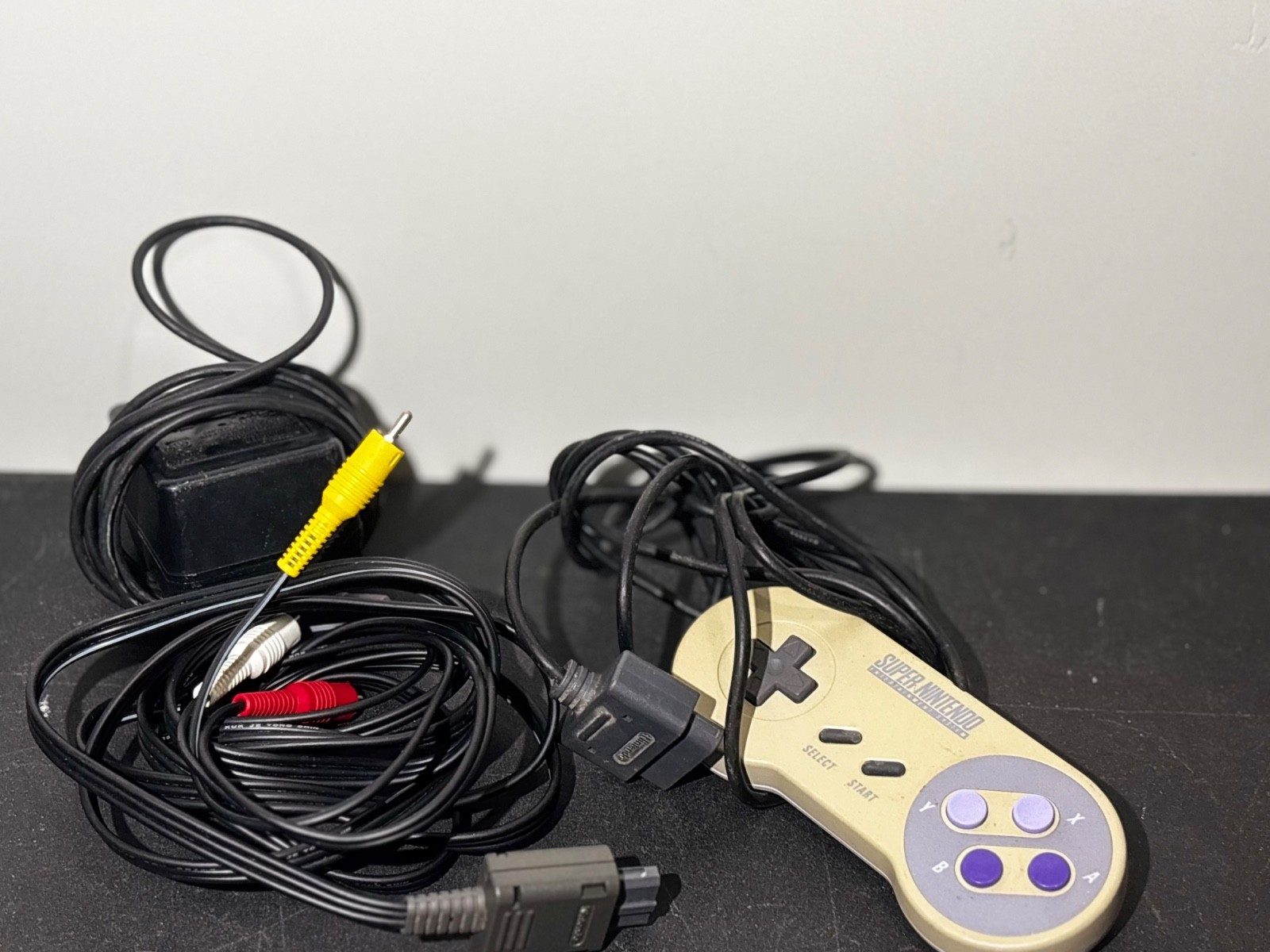 Nintendo Super NES SNES Console Bundle - Authentic - Tested & Working