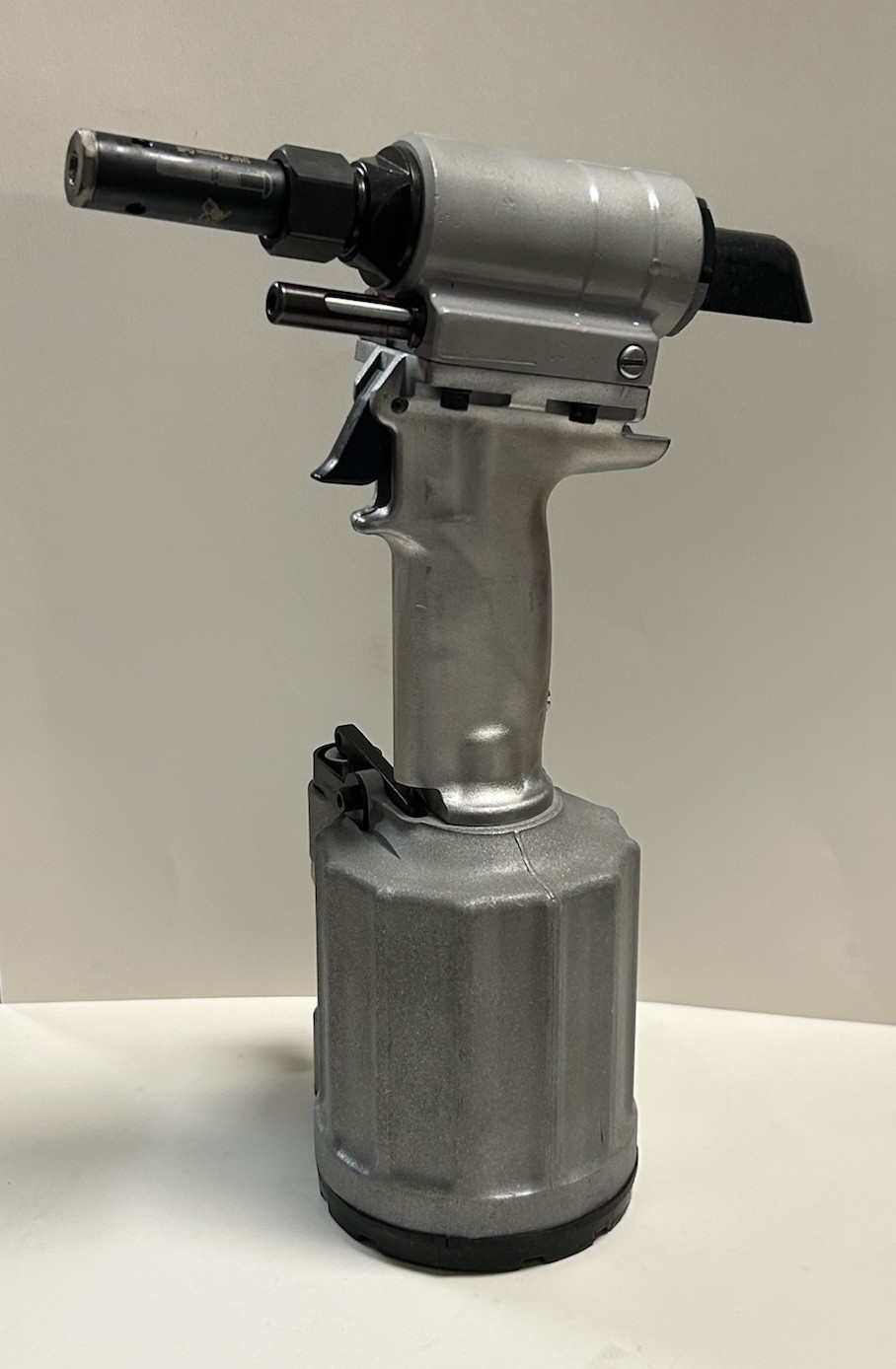 Huck 244 Rivet Gun  New 3/16 Magnagrip  Truck Trailer Tool Warranty 120 Day