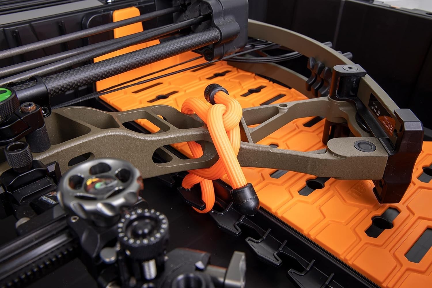 Formula Bow Case - Features A.B.S. Foamless Bow Security System, Free-Floats ...