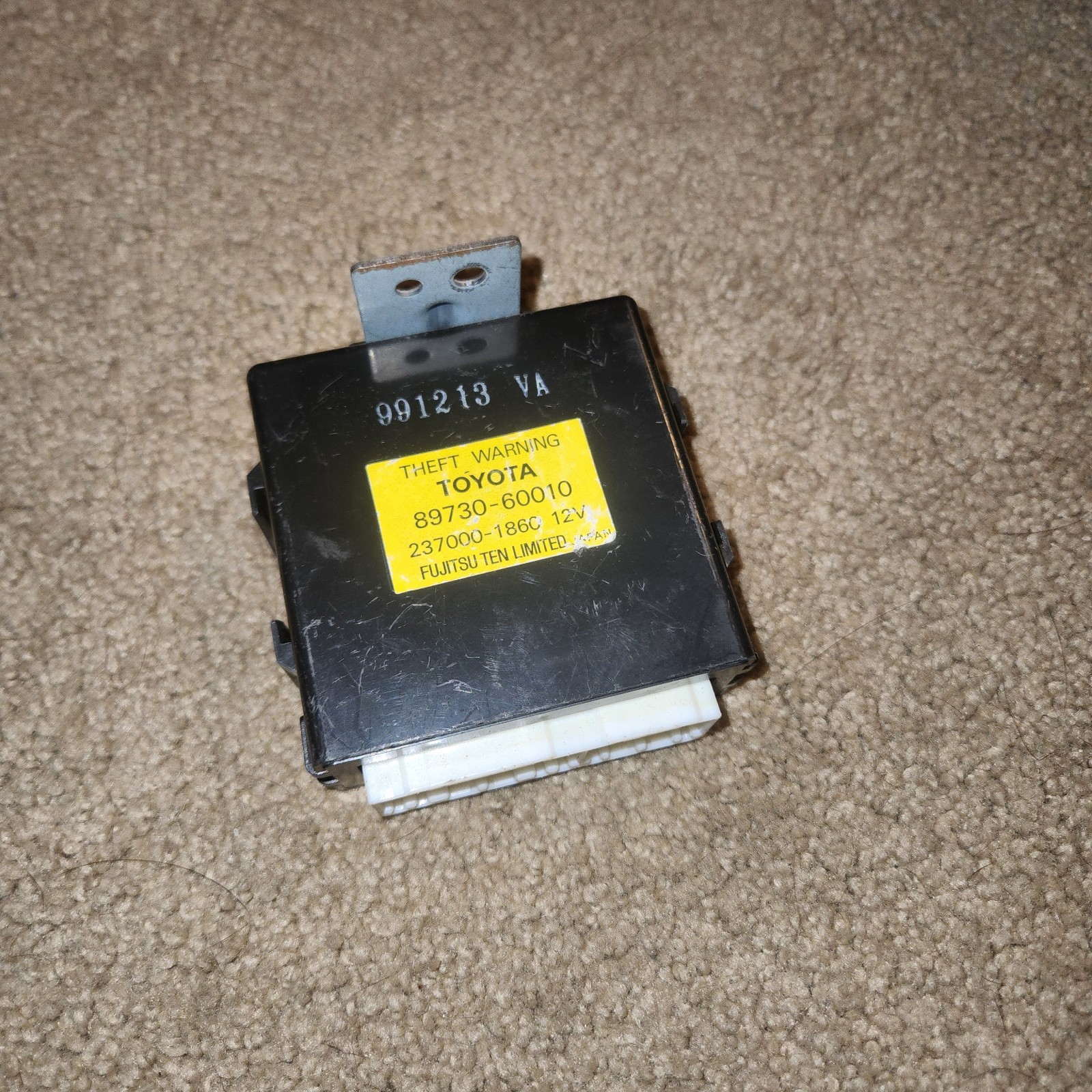98-02 LEXUS LX470 4.7L 4WD AT CHASSIS ECM ANTI-THEFT LOCKING CONTROL MODULE