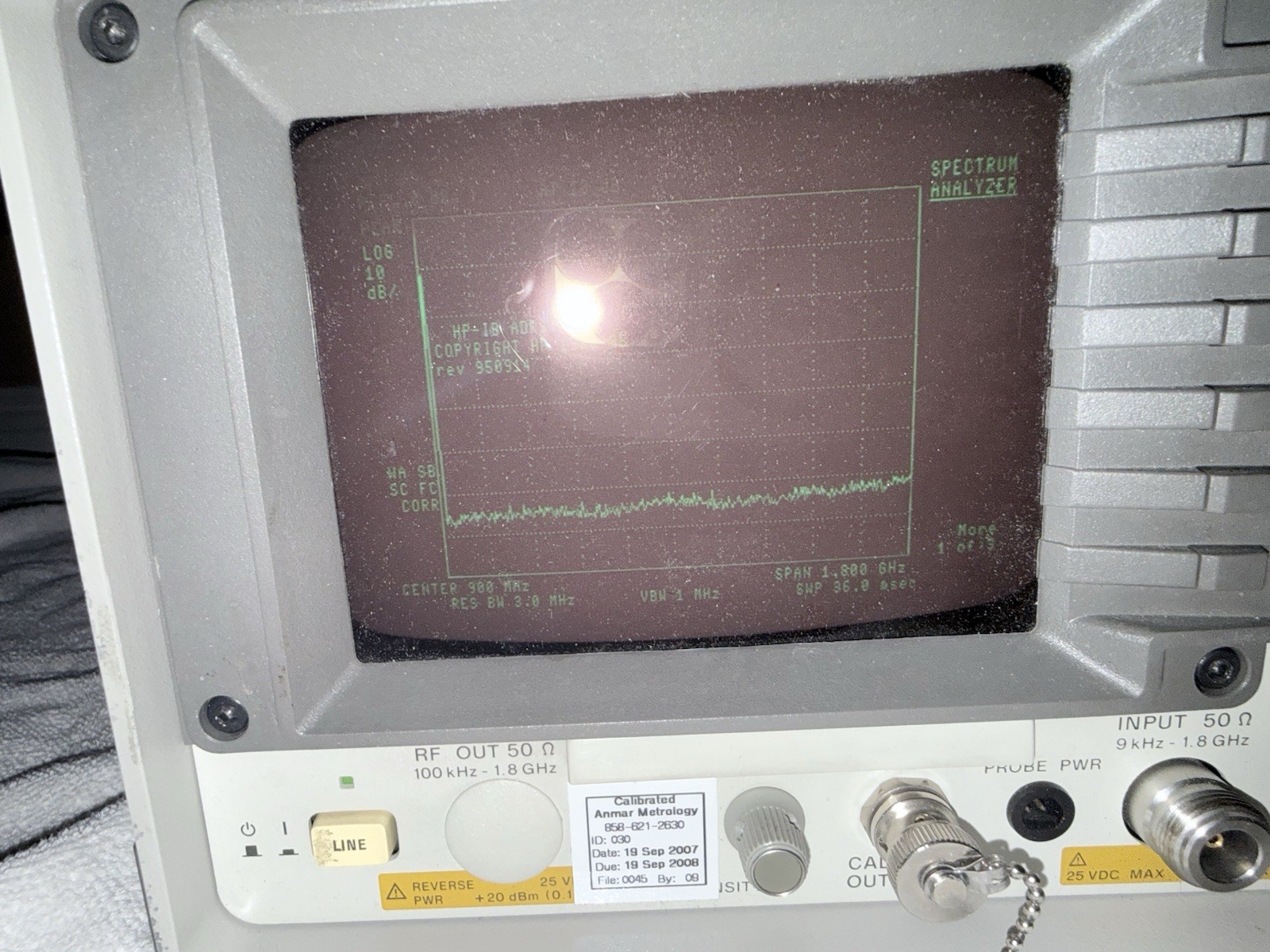 HP 8590L Spectrum Analyzer