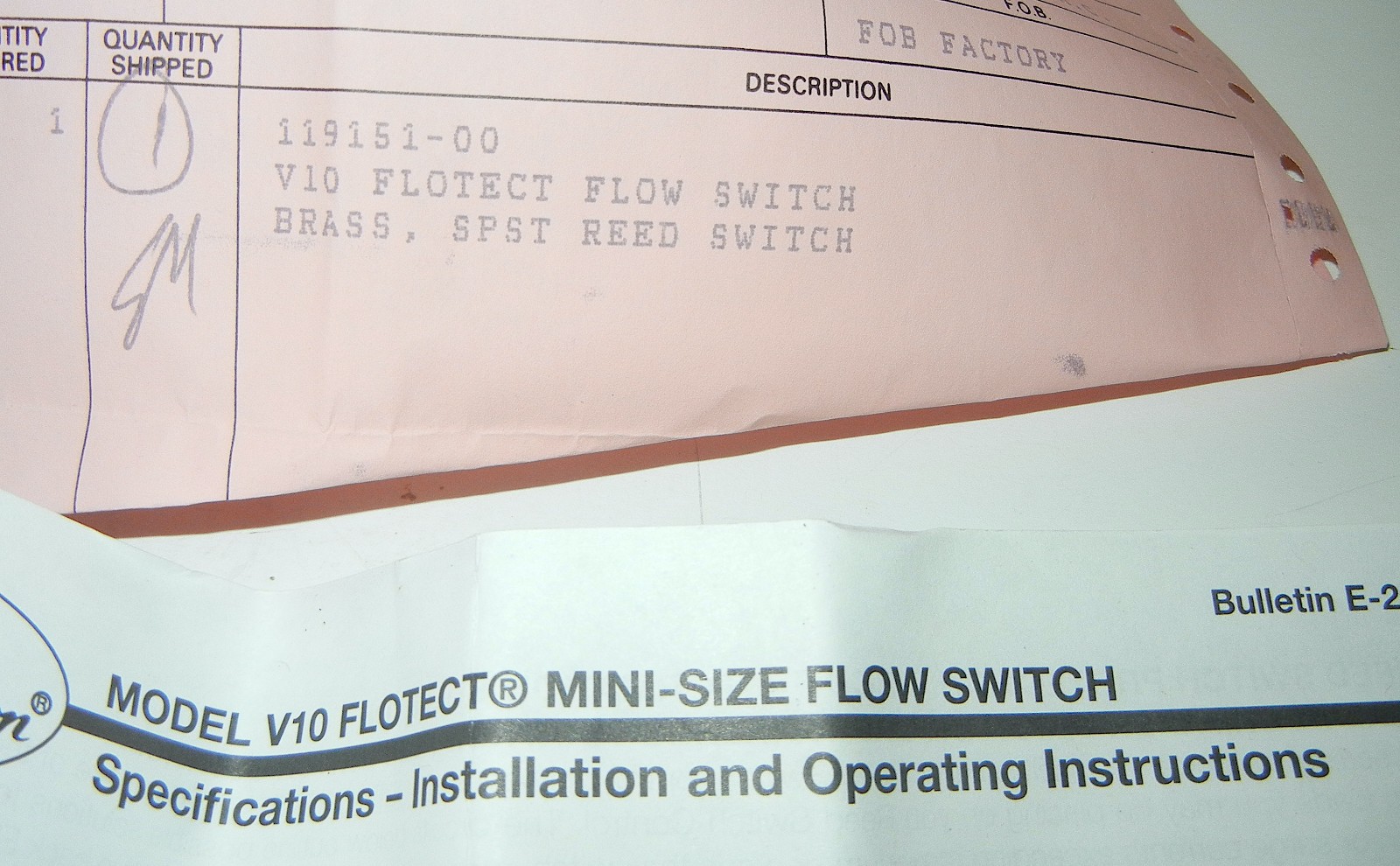 W.E. ANDERSON DWYER MODEL V-10 FLOTECT MINI-SIZE FLOW SWITCH NIB
