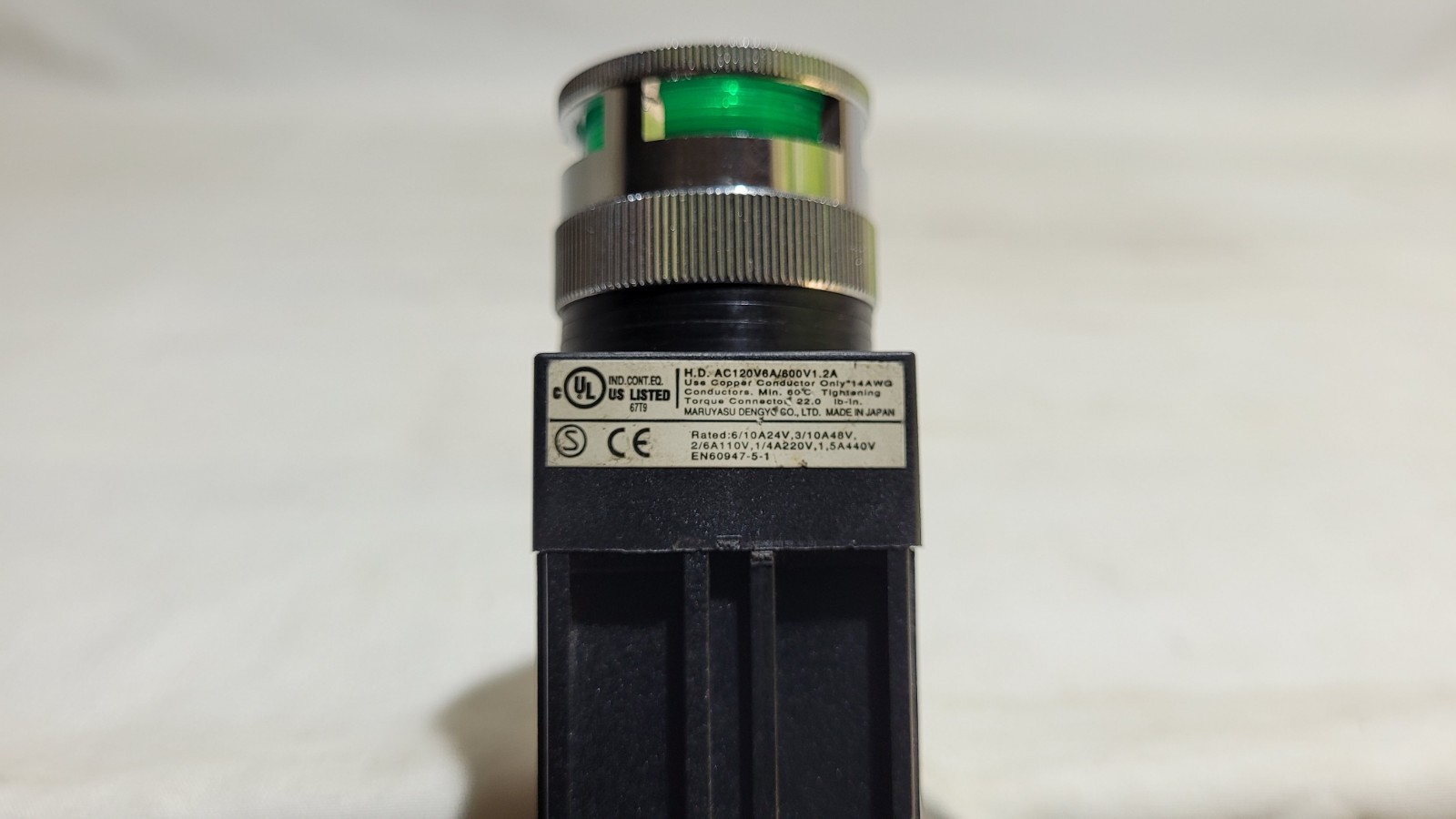 MARUYASU A22FTG10010 Push Button Switch, Green Light