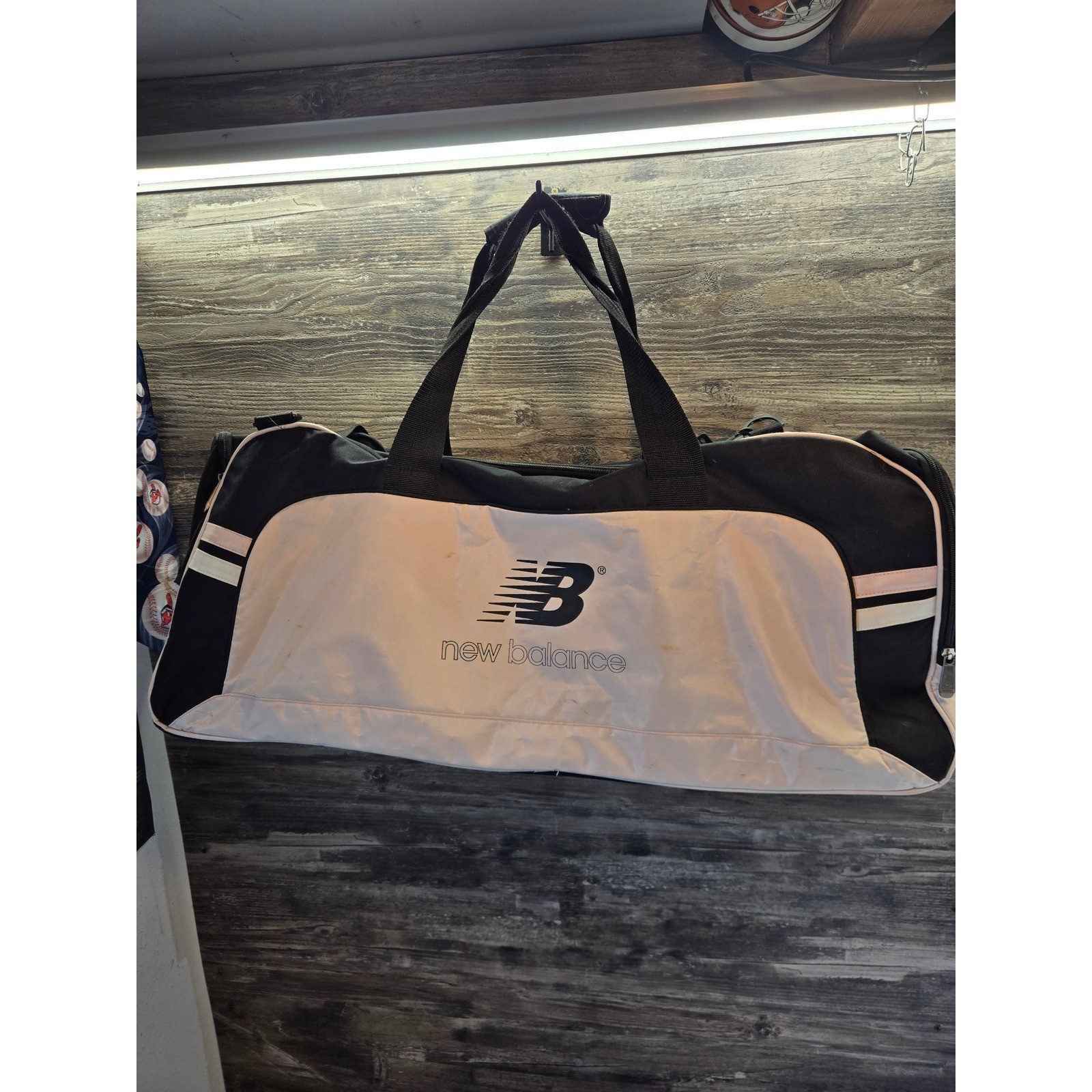 New Balance Duffel Bag Black Pink extr Large Gym Travel Sports Weekender Bag