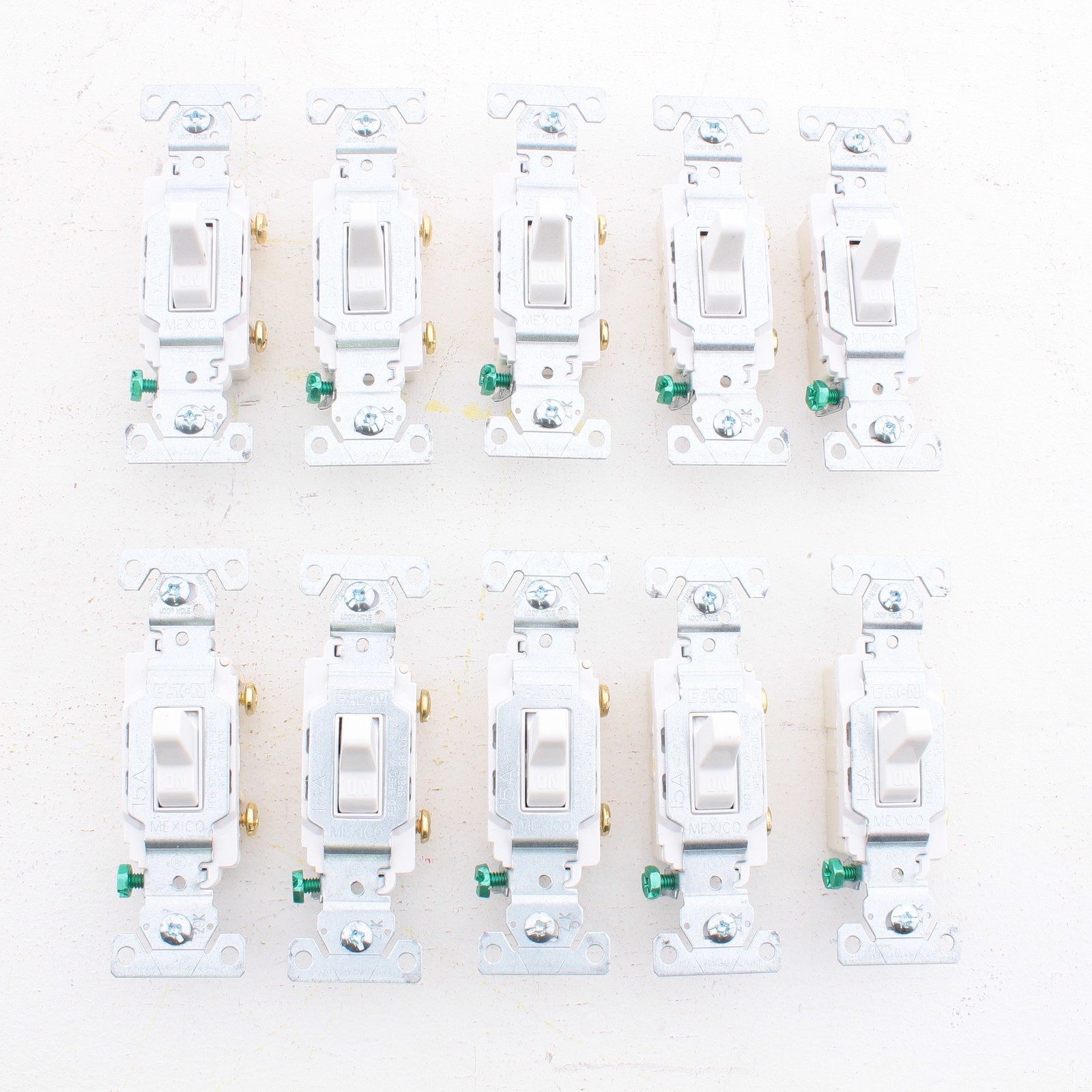10 Eaton White Commercial Single Pole ON/OFF Toggle Light Switches 15A CS115W