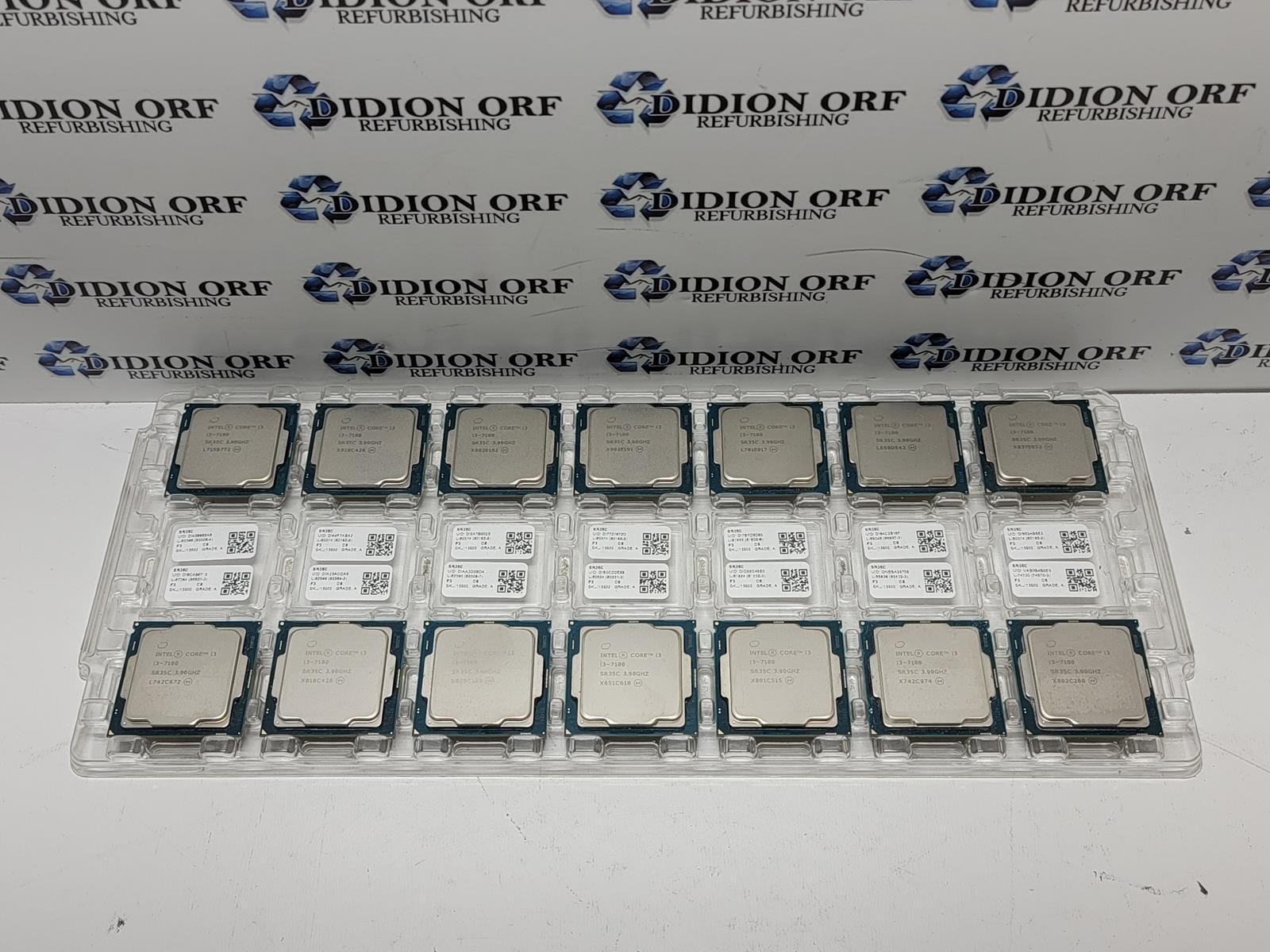 Lot of 14 INTEL Core i3-7100 SR35C 3.90 GHz 3 MB SmartCache 51 W SKU 13502