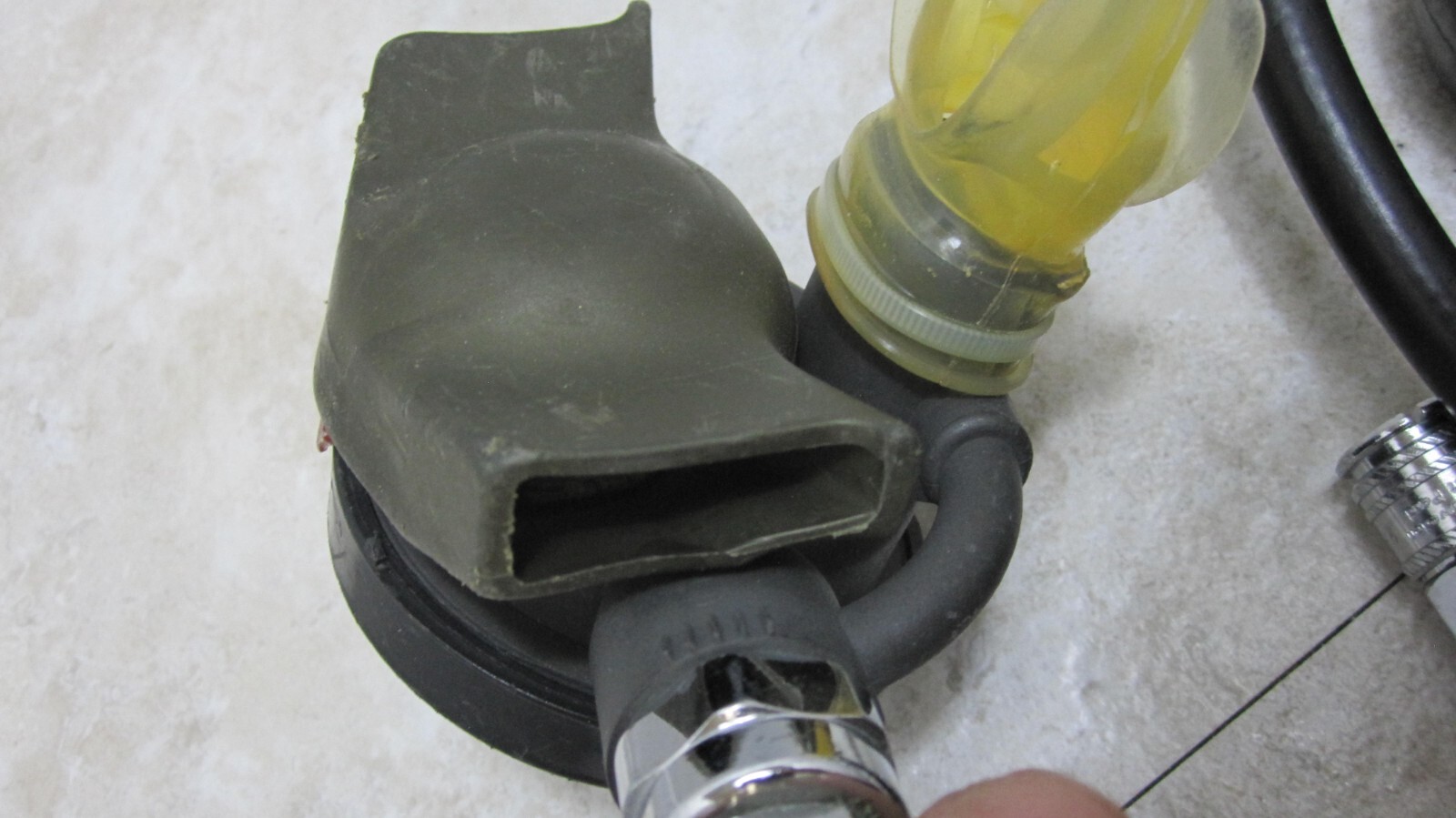 Mares Scuba Diving Regulator/Mares Regulator Mouth Piece/Pro Sub Gauge UNTESTED