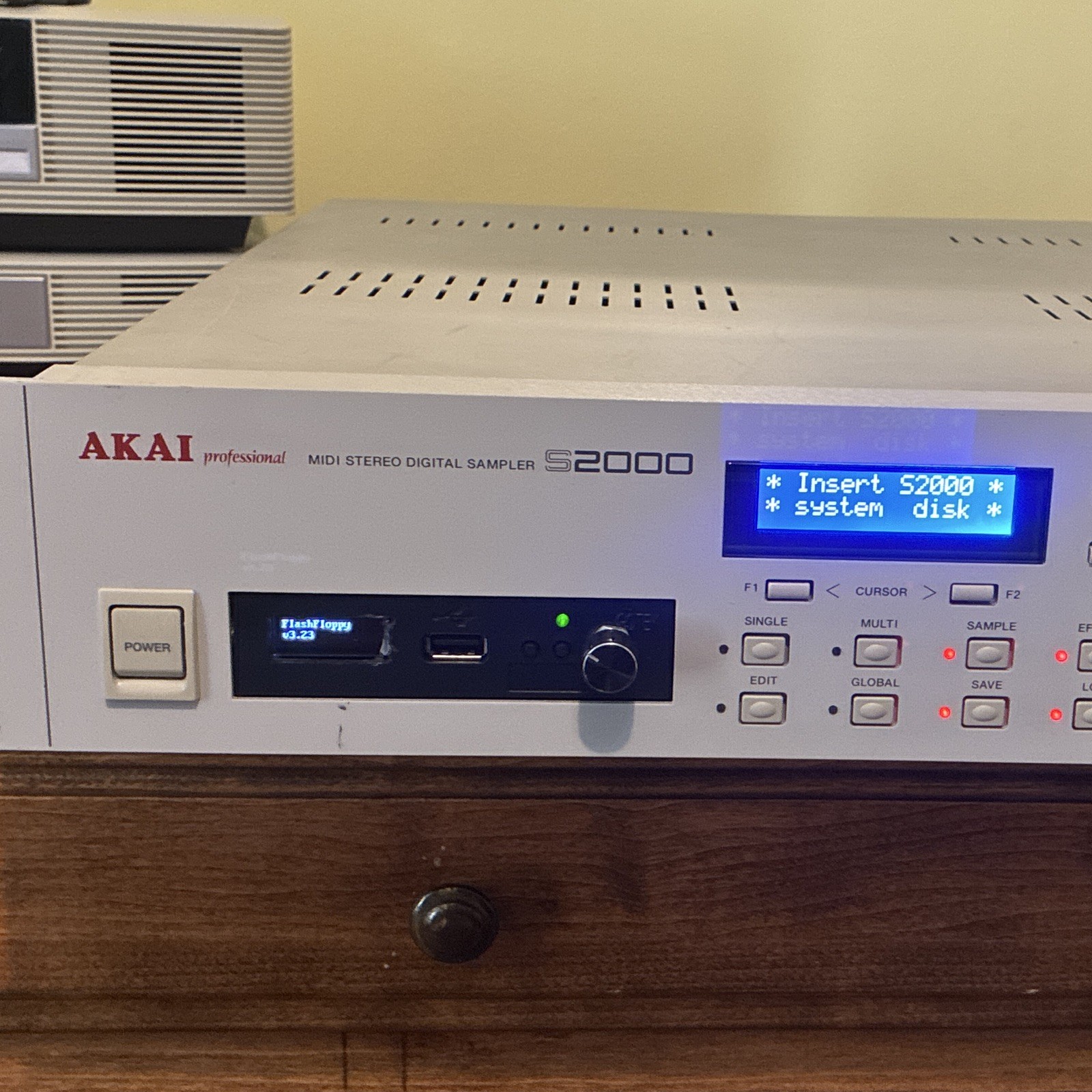 Akai S2000 MIDI Stereo Digital Rackmount Sampler Silver converted to USB