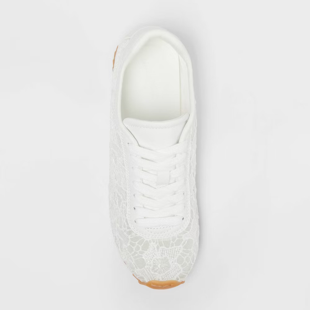 Women's JoJo Sneaker - Universal Thread White 6