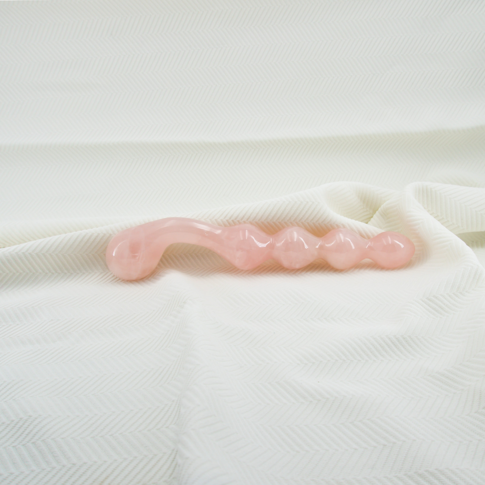 Elegance – A Sculpted Knotted Cyrstal Dildo for Ultimate Sensory Delight