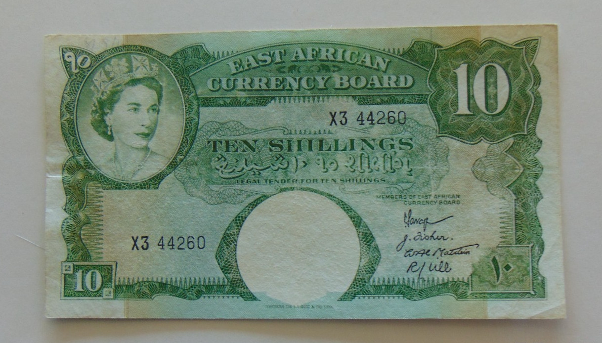 26.03 #71 EAST AFRICA Q Eliz II 10 Shillings 1958 P-38 XF