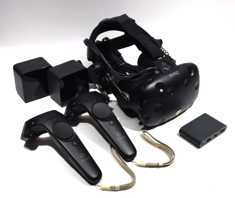 HTC Vive VR Headset Complete Set System Steam VR PC Virtual Reality
