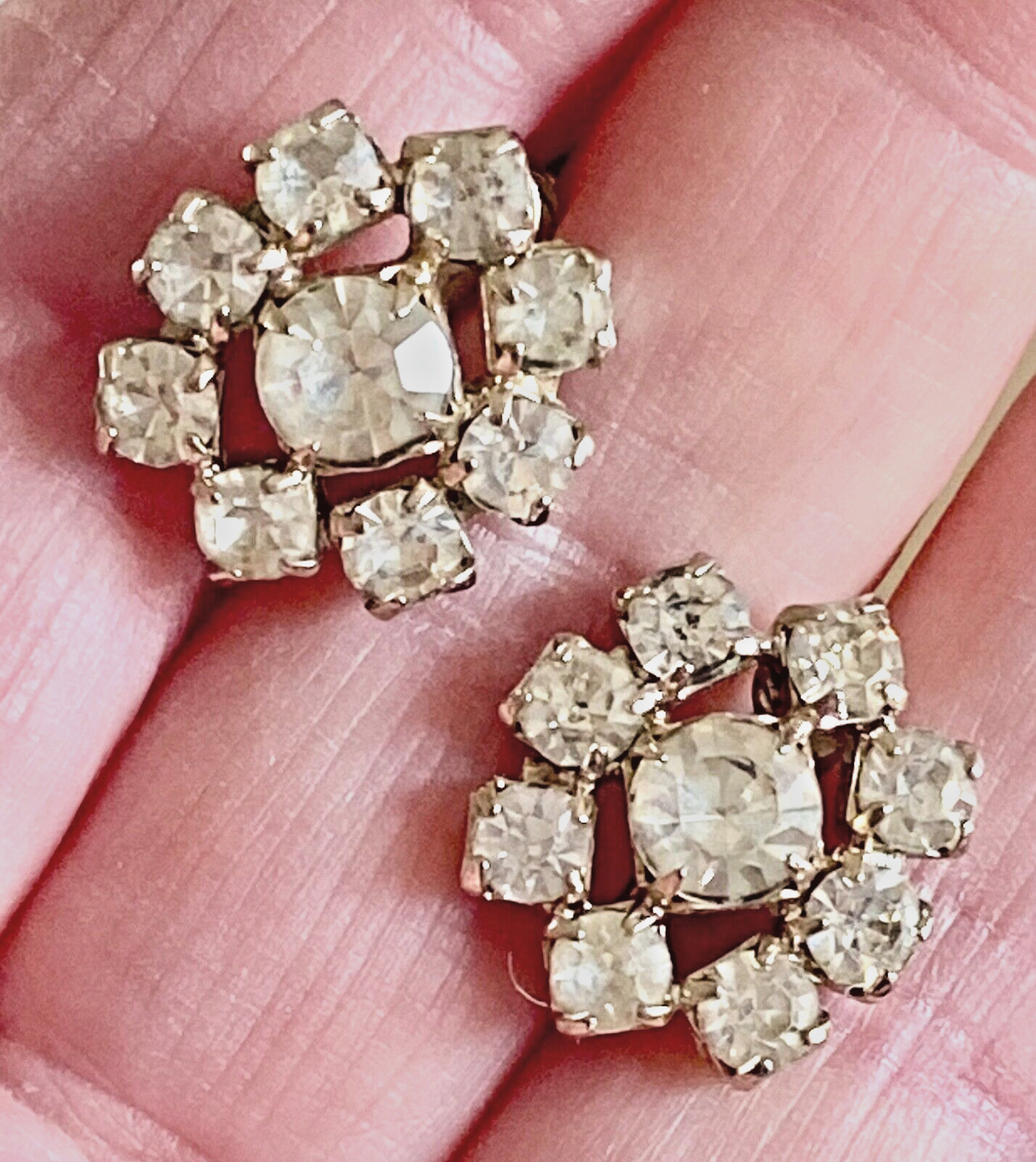 Antique Clear Prong Set Rhinestone Round Screw Back Earrings