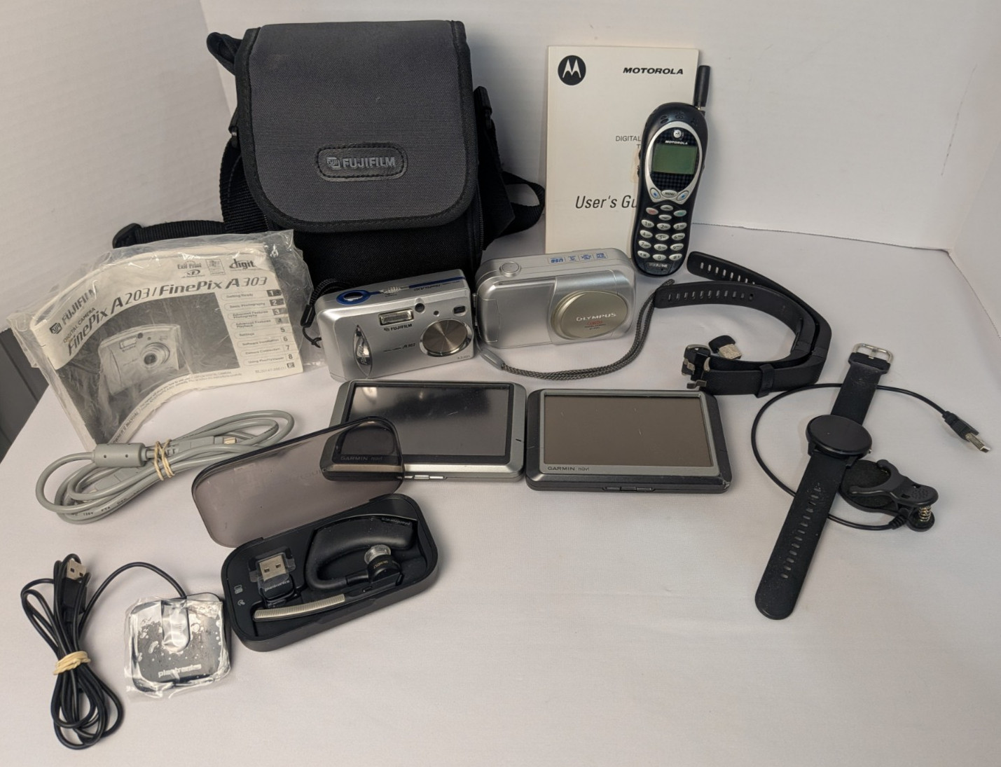 Mixed Electronics Lot of Parts Only Digital Cameras Fitness Watch GPS Cell Phone