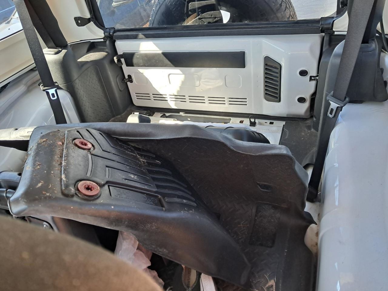 TJ 2017 Glove Box 4810545