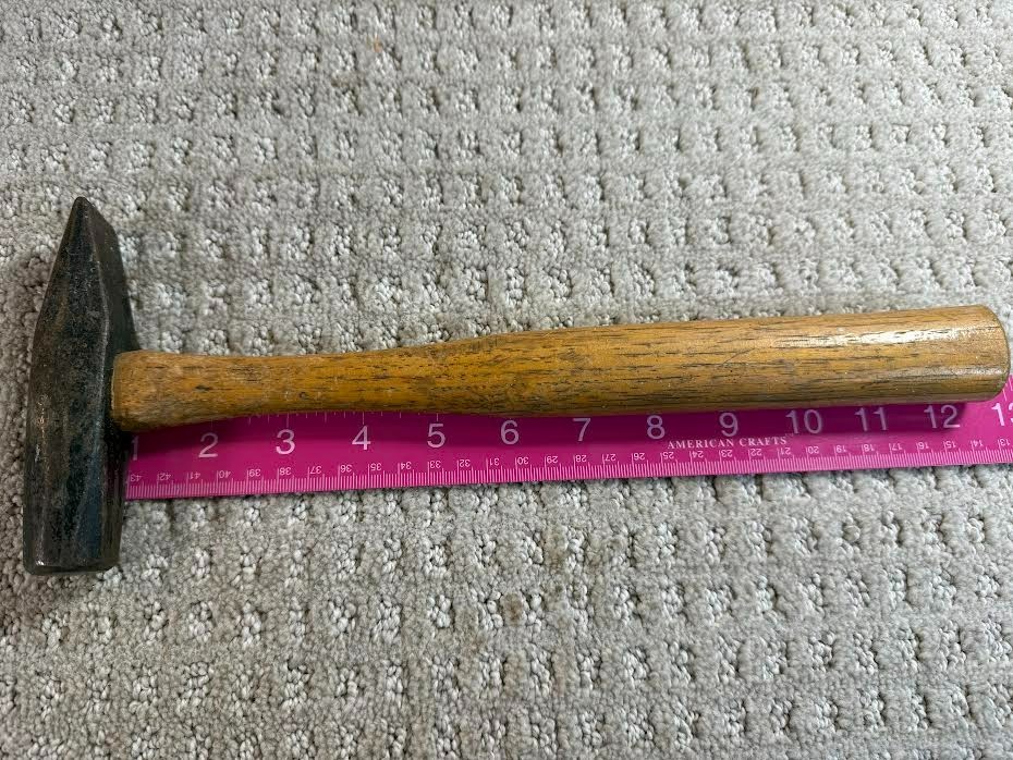 Vintage TRUE TEMPER Cross Peen Hammer 1 lb 3 oz.  12" length
