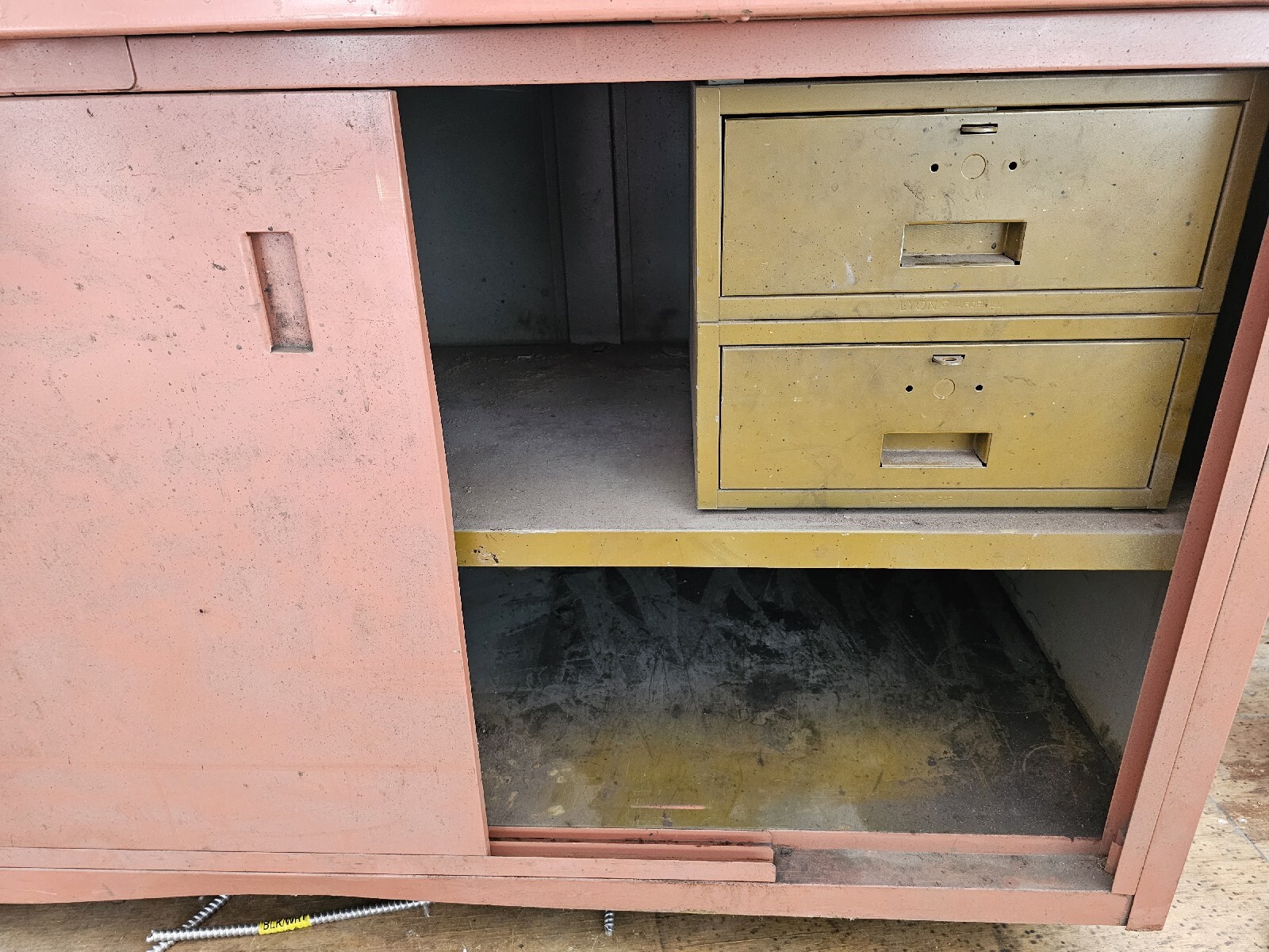 Metal Work Bench
