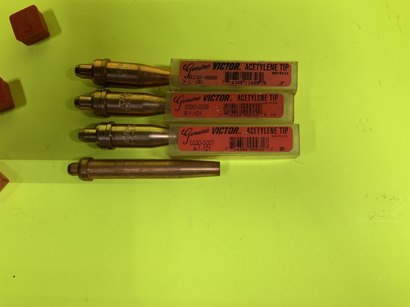 Victor Cutting Torch Set CA25 Attachment WH26FC Handle &4 tips