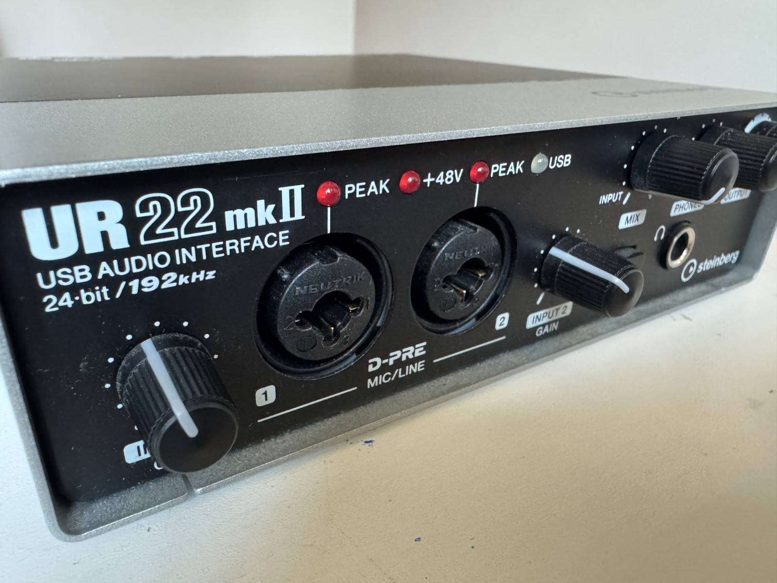 Steinberg UR22 MKII Compact 2-IN / 2-OUT USB 2.0 Audio Interface 24bit 192khz