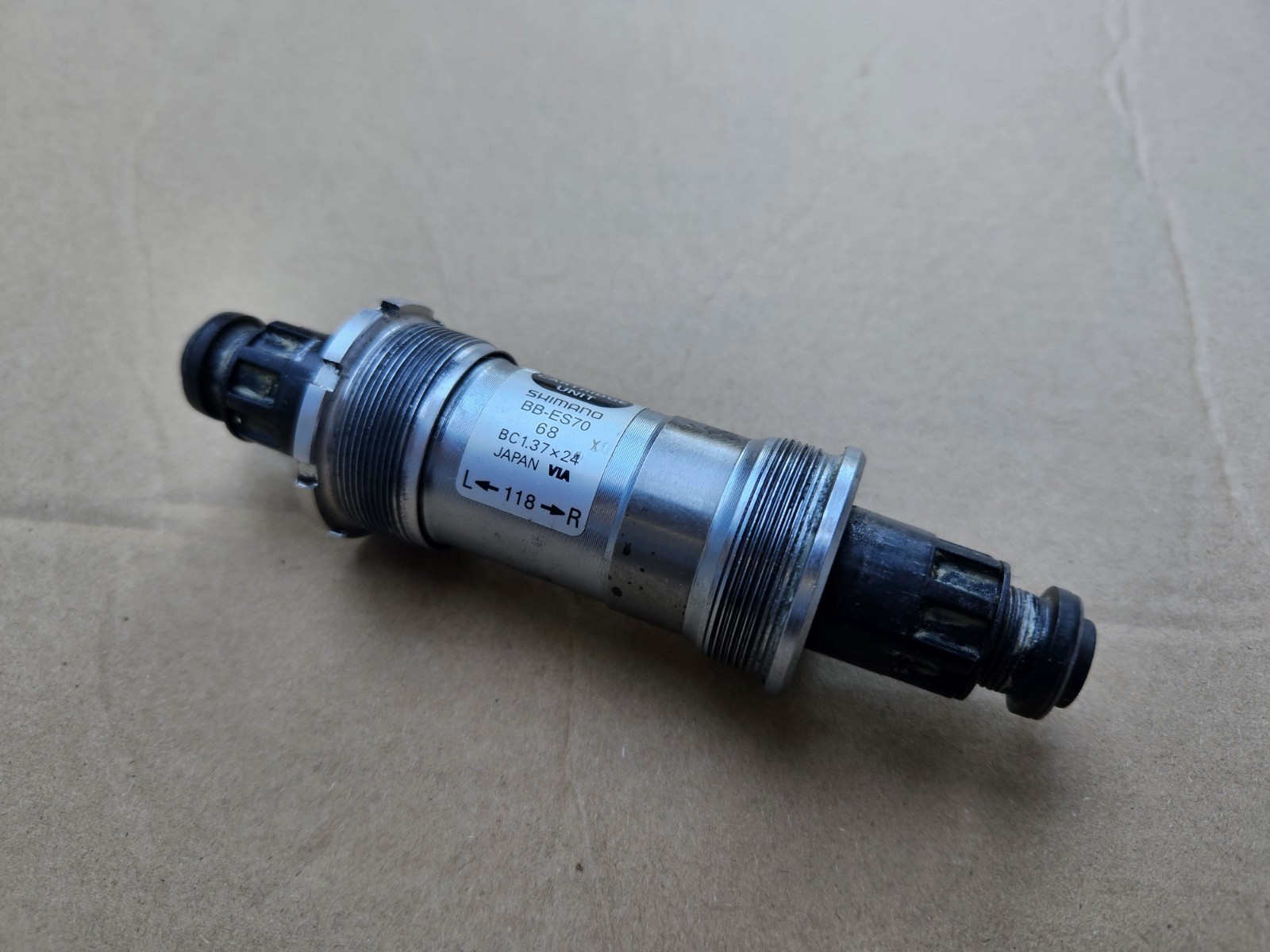 Shimano Deore XT Cartridge Bottom Bracket 68mm Shell x 118mm Octalink BB-ES70
