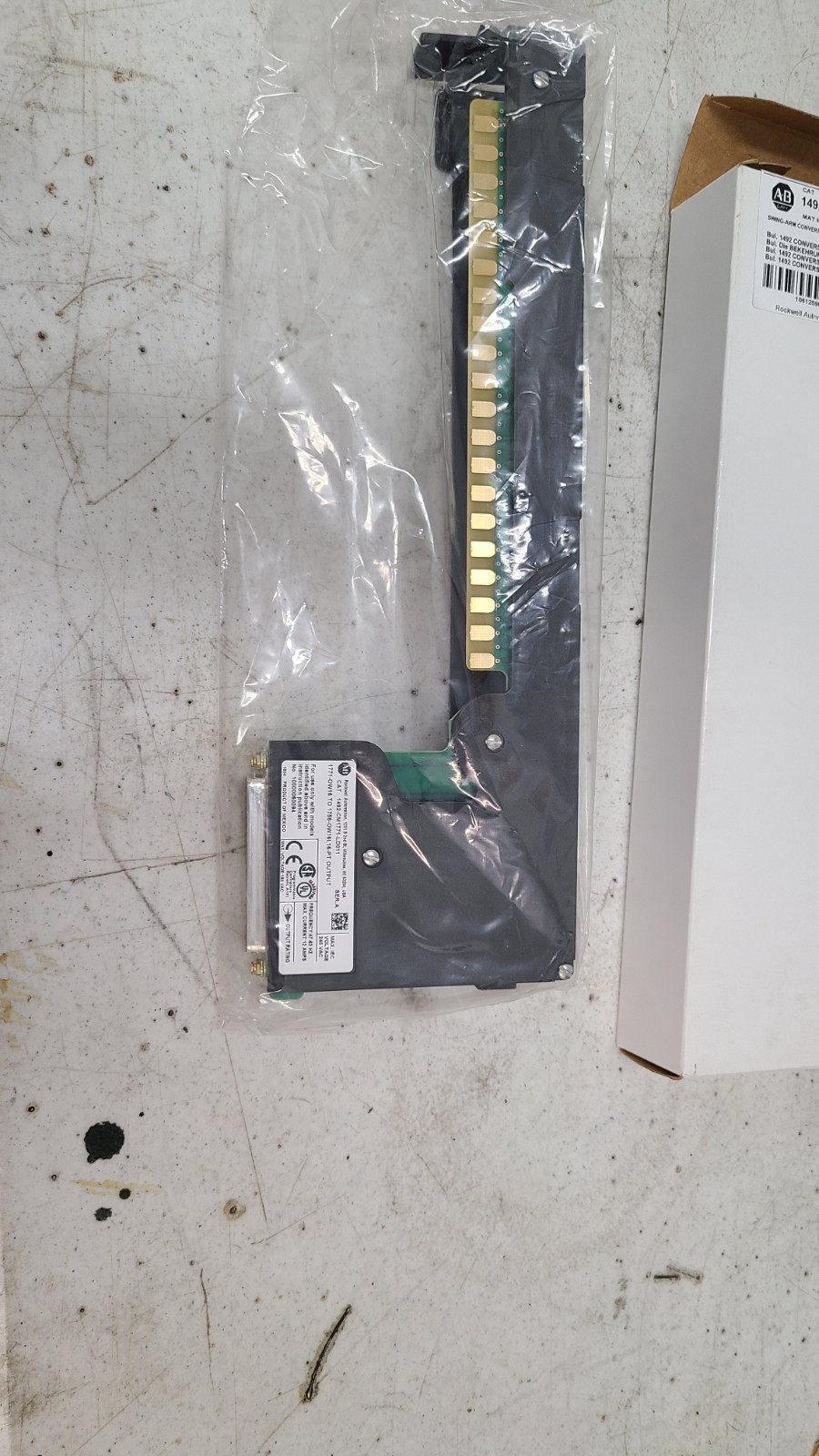Allen Bradley 1492-CM1771-LD011 Swing-arm Conversion Module