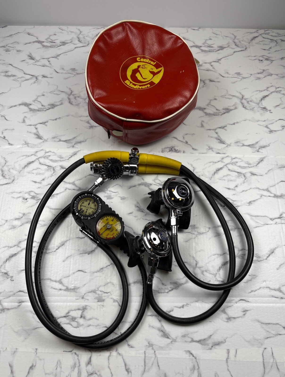 Aqua Lung Calypso Scuba Diving Regulator Set W 3 Guage parkway Gauge W Carry Bag