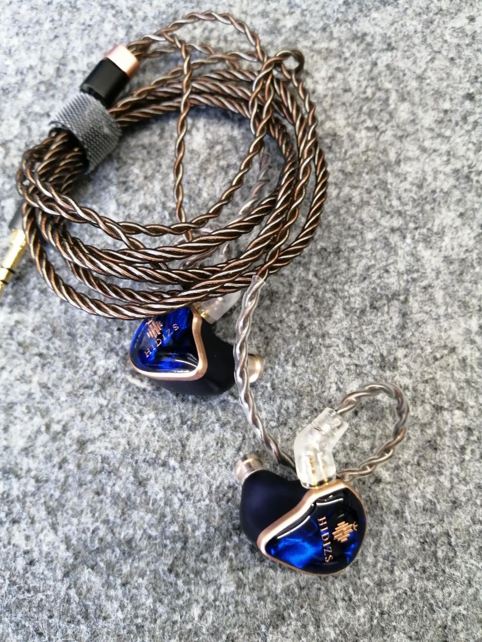 HIDIZS Earbuds Md4 Used