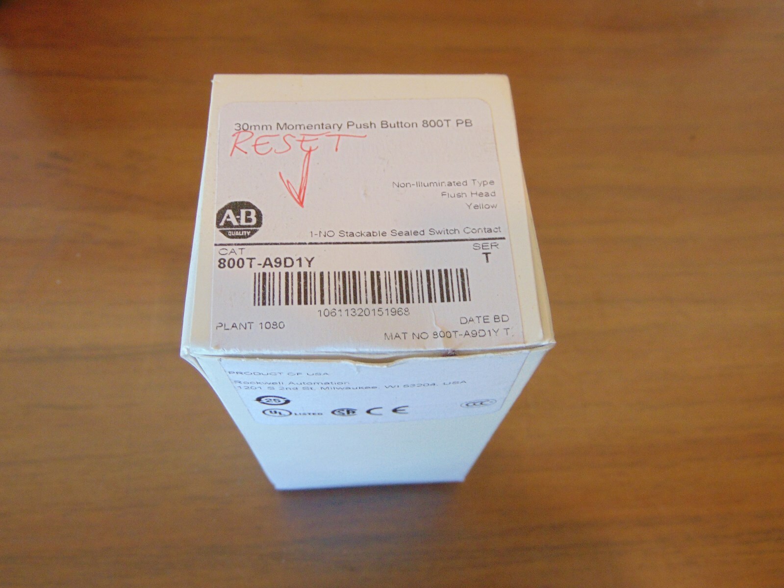 NEW Allen Bradley 855T-A9D1Y Non-Illuminated Type Flush Head Yellow