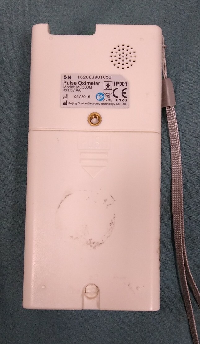 ChoiceMMed MD300M Handheld Pulse Oximeter