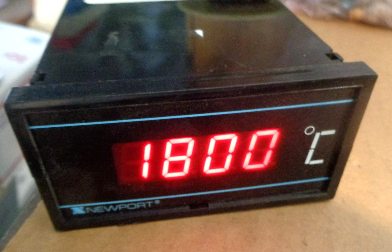 Omega 268-RC1 / Newport 268-RC1 Digital Pyrometer / Controller Deg. C, Working.