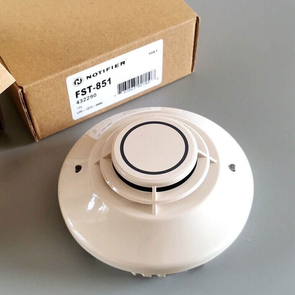 NEW IN BOX NOTIFIER FST-851 HEAT DETECTOR FST 851
