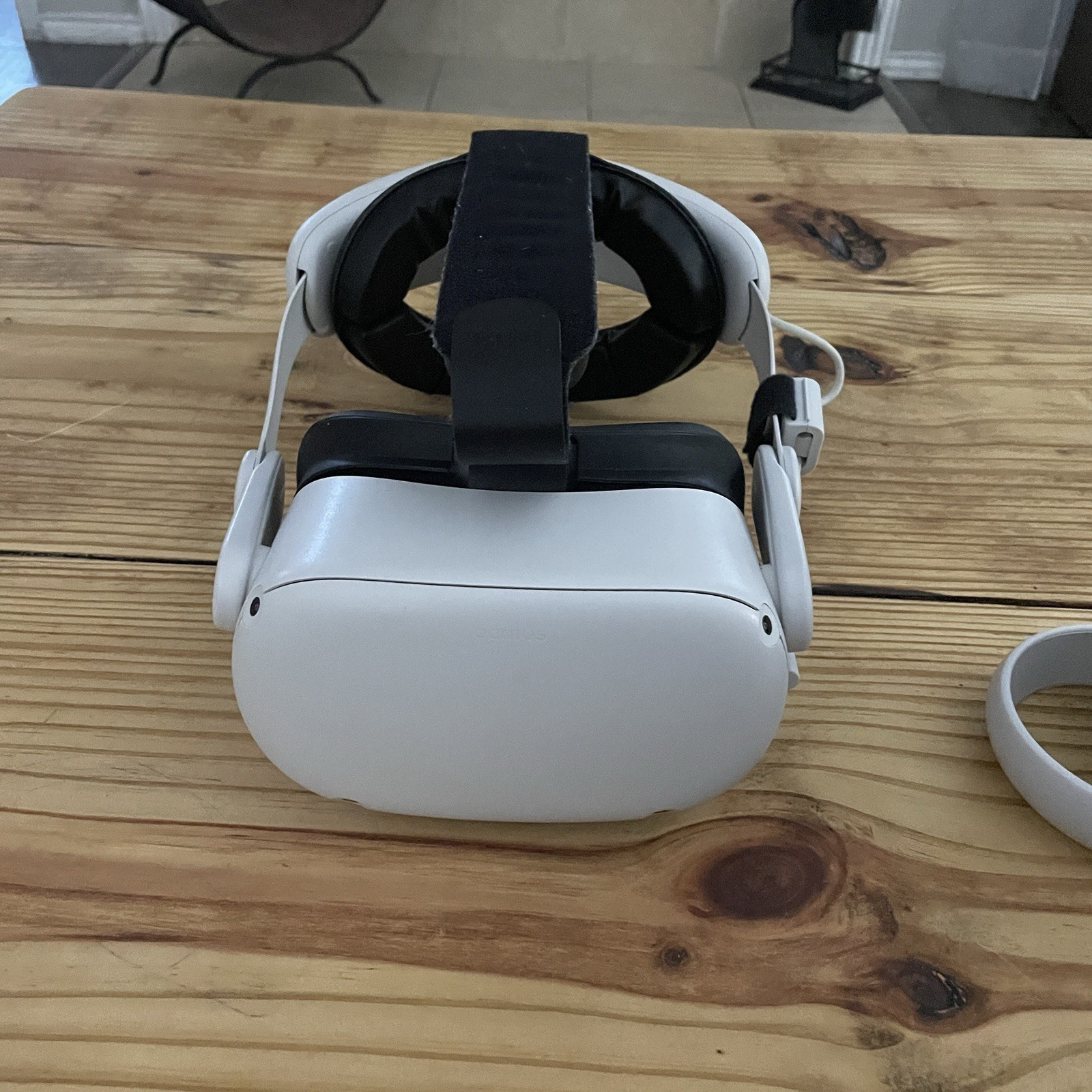 ORIGINAL Oculus Quest 2, KIWI Headset Strap & Extended Battery Kit, With Charger