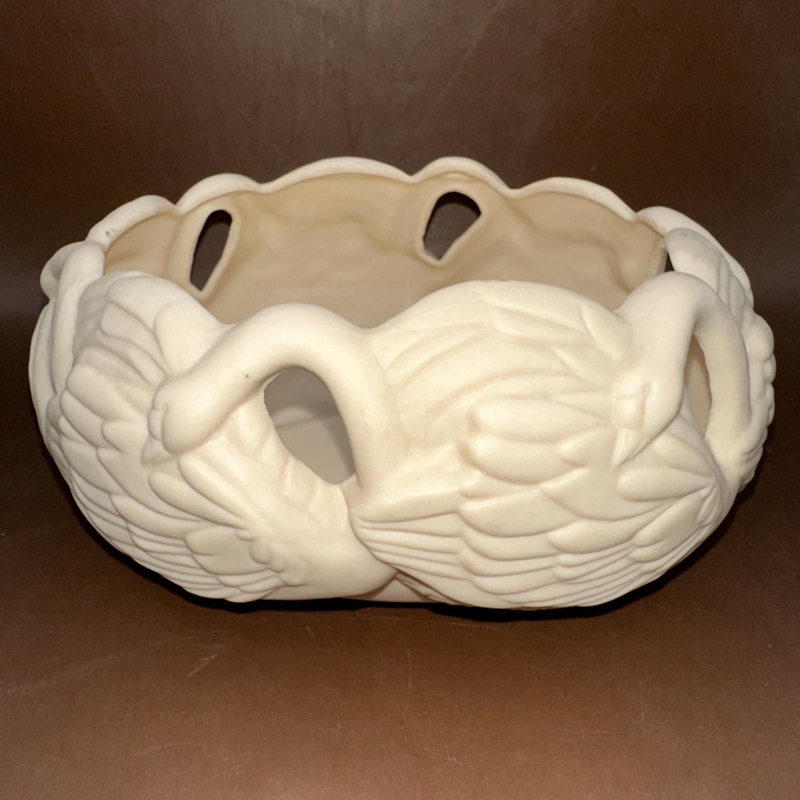 CROWNING TOUCH TAIWAN CIRCLE OF SWANS CERAMIC BISQUE PLANTER