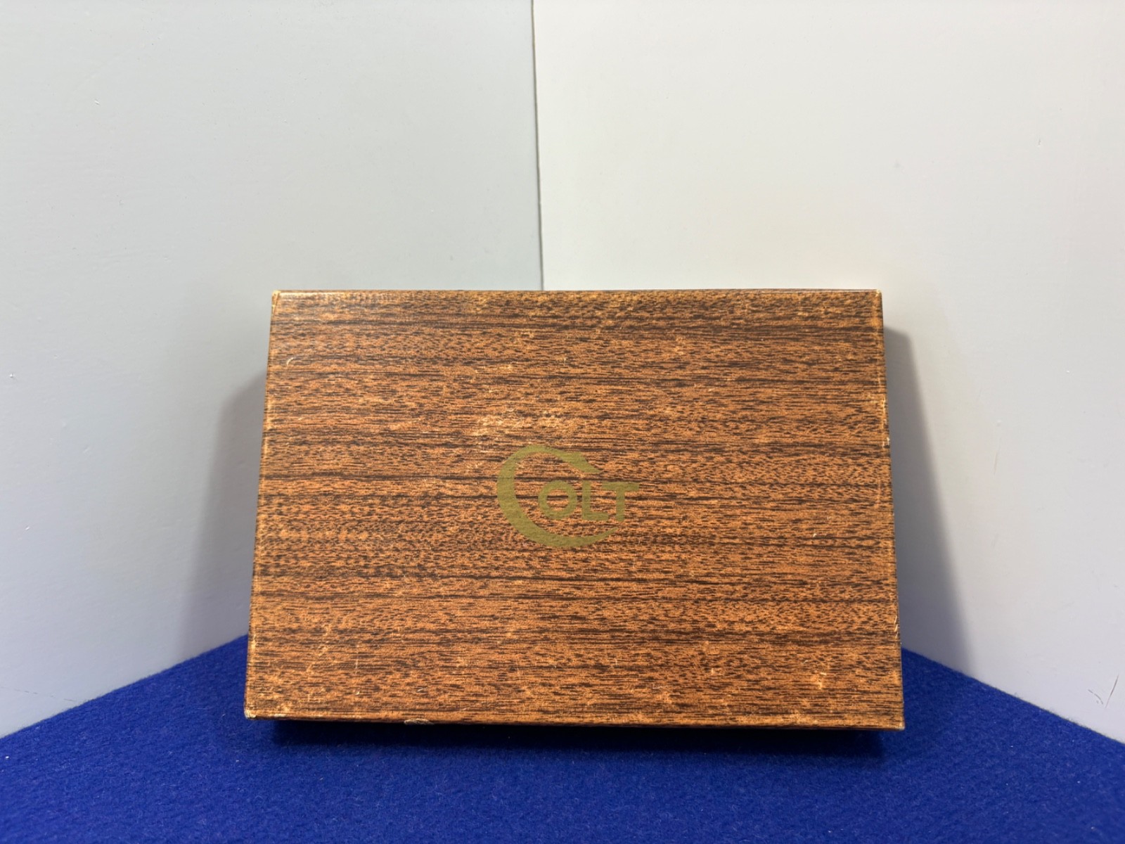 Vintage Colt Woodgrain Pistol Box w/ Green Liner & Rampant Colt Logo