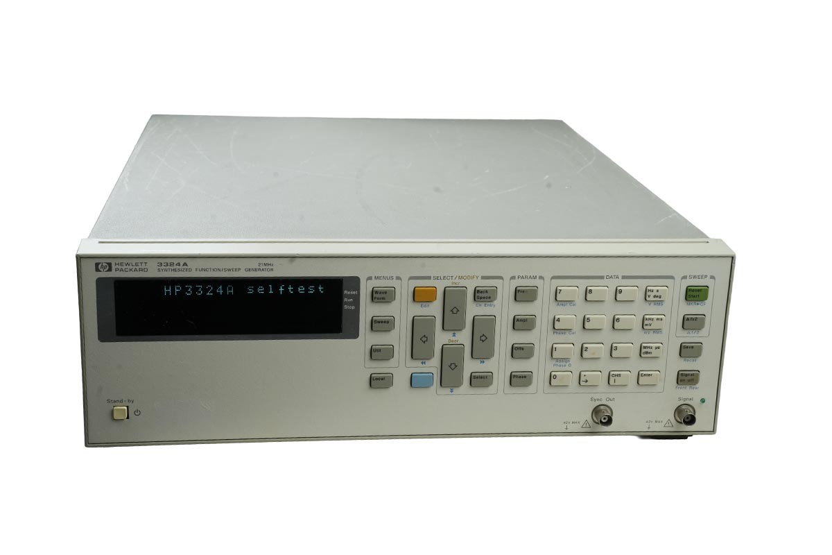 Hewlett Packard Synthesized Function/sweep Generator 21mhz 3324a