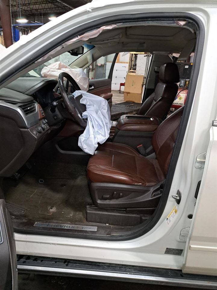 2015 Suburban 1500 Jack Sku#4379690