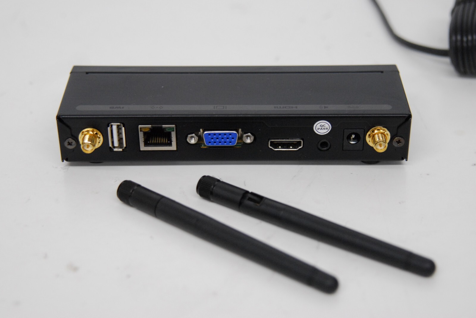 wePresent WiPG-1000 Wireless Interactive Presentation Gateway