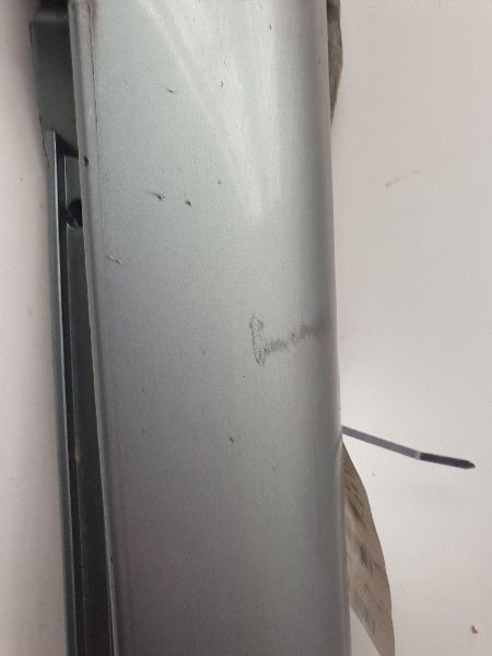 04-06 LEXUS ES330 DRIVER SIDE LEFT SIDE ROCKER PANEL MOULDING