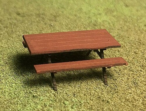 Motrak HO Picnic Tables - #84026