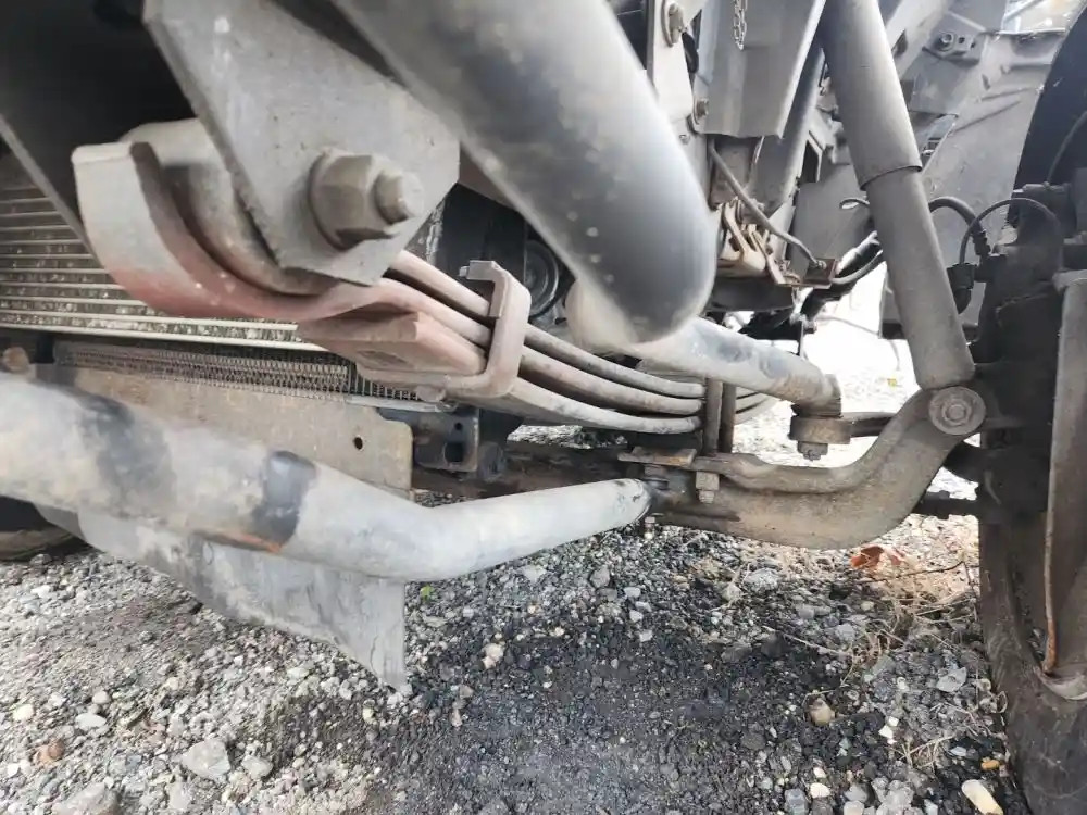 (Used) 2011 Isuzu NRR, FRONT LEAF SPRINGS Front Leaf & Springs  P-40690