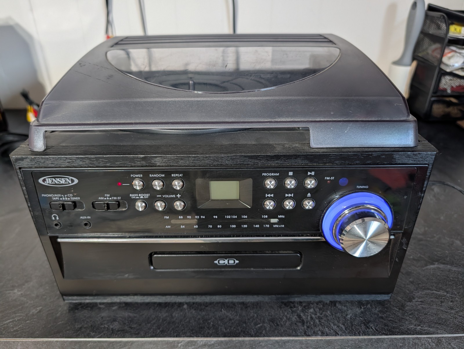 Jensen JTA-475 Turntable Music Entertainment System (33/45/78 RPM) NO RADIO
