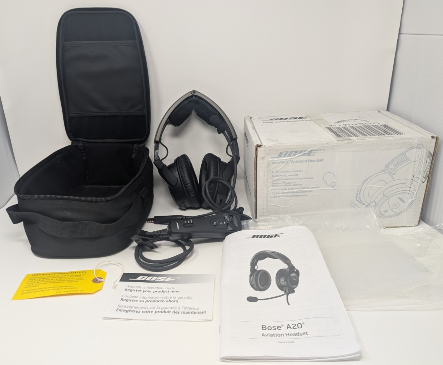 Bose A20 Aviation Headset w/ Single Plug ANR Non-Bluetooth-w/ Case & Manual