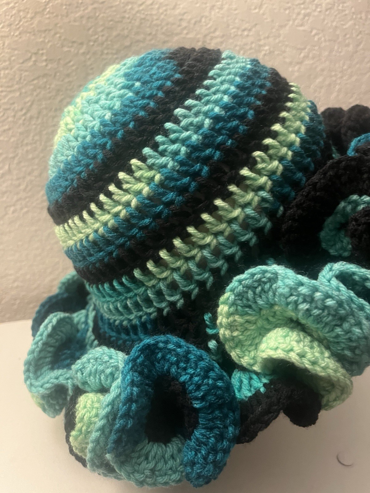 Cute ruffle hat with beautiful mix colors