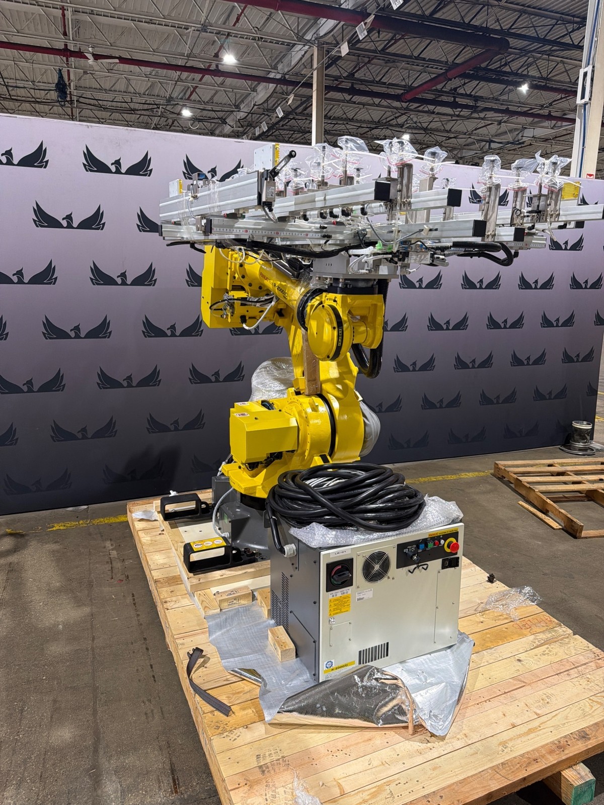 FANUC R‑2000iC/165F Complete with R‑30iB Plus Controller USED