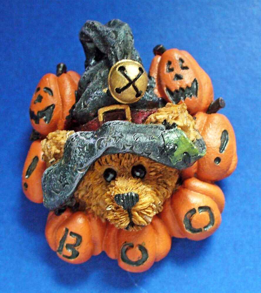 Boyds Bears PIN Halloween WILSON WIZARD BOO Pumpkin WREATH 1990s Brooch