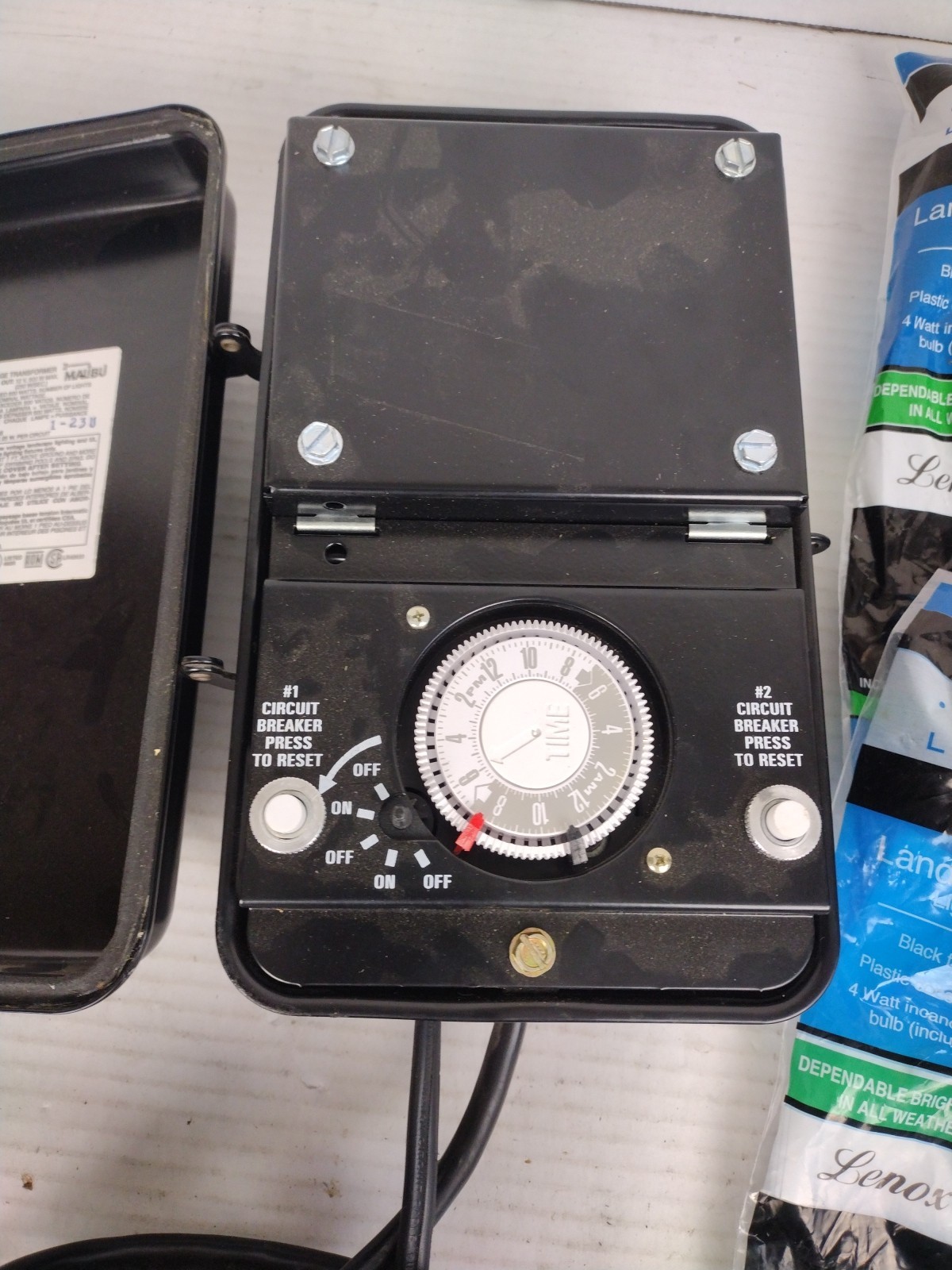 Intermatic Malibu 500 Watt Power Pack Low Voltage Transformer ML500TW Untested