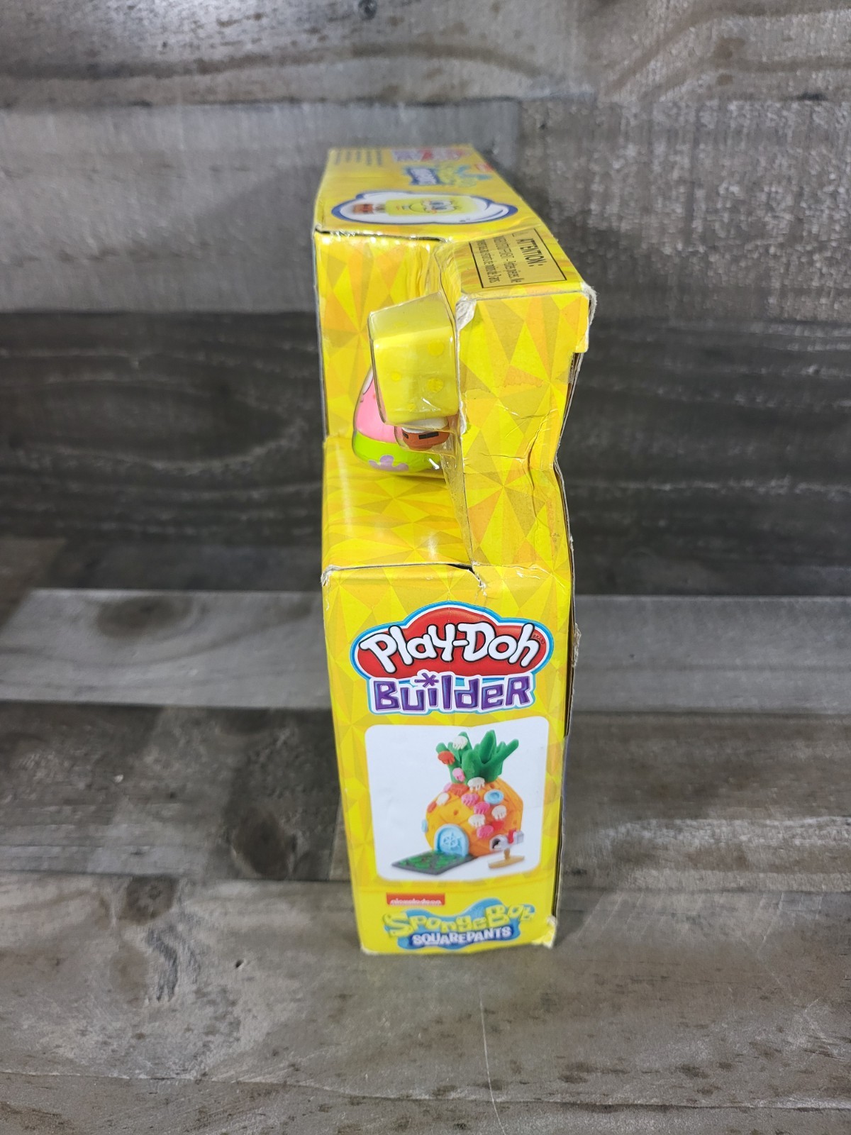 PLAY-DOH Builder Series SpongeBob SquarePants Pineapple House Set