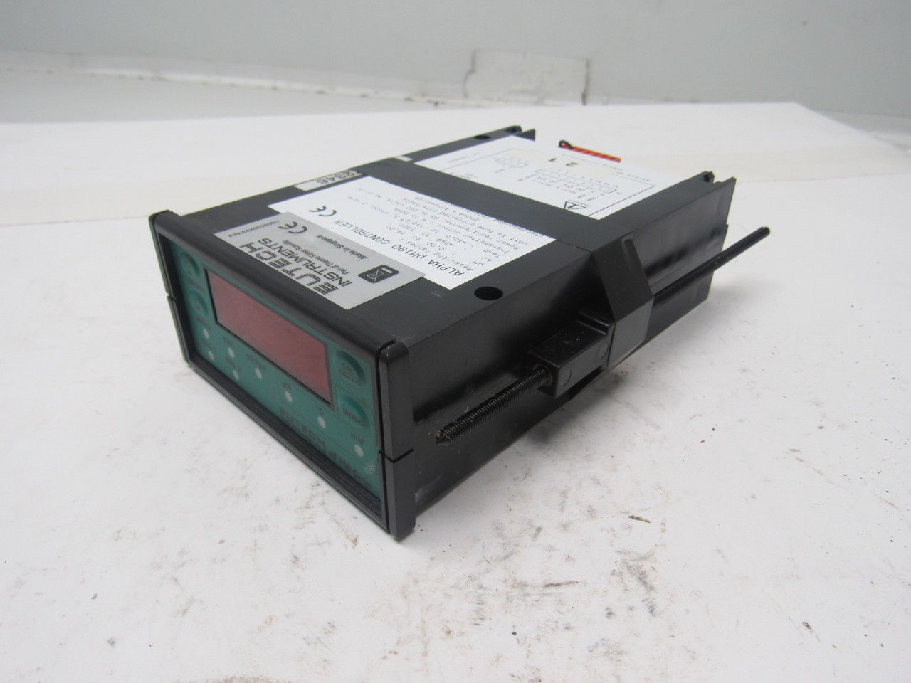 EUTECH Instruments Controller