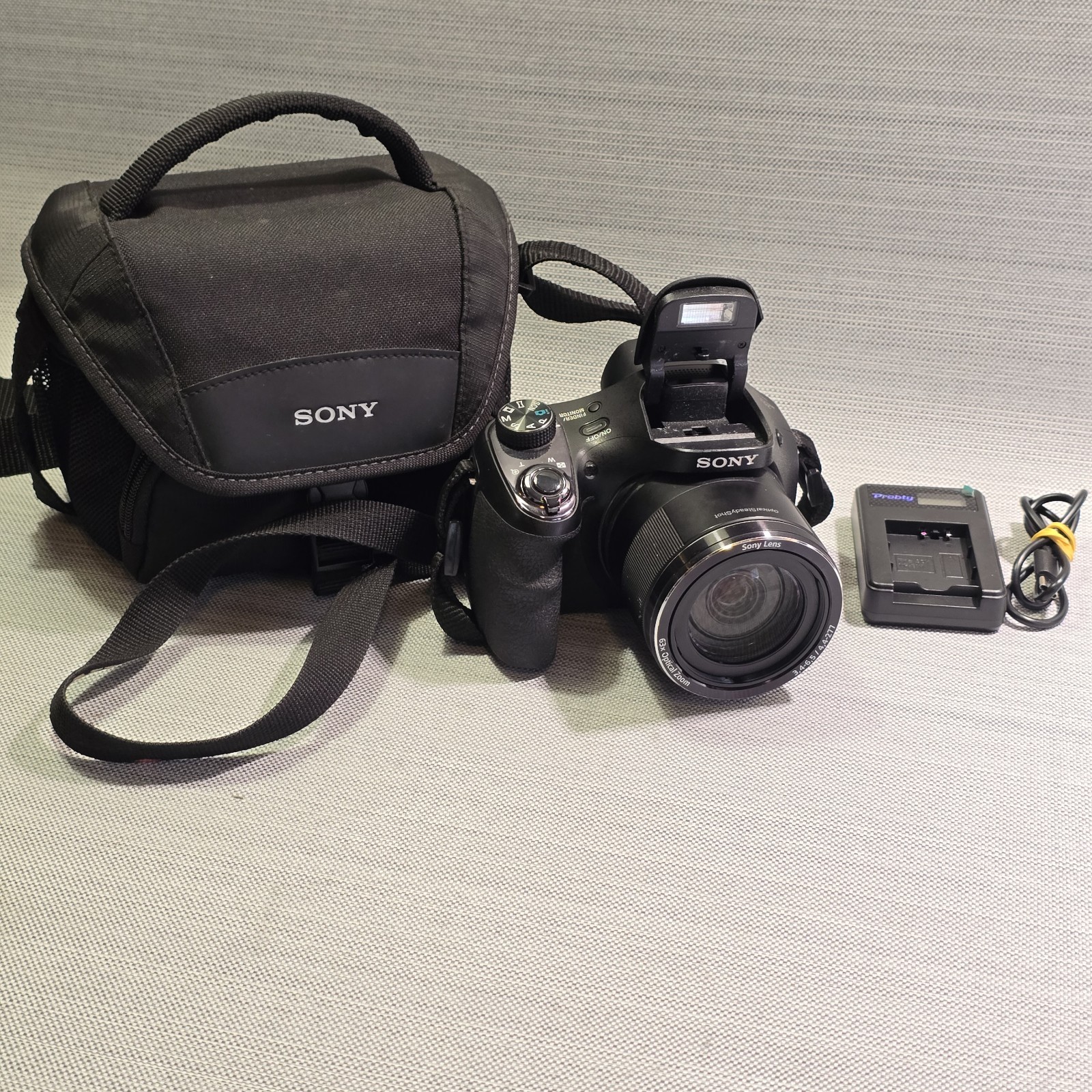 Sony Cyber-shot DSC-H400 20.1MP Digital Camera with Charger And Battery