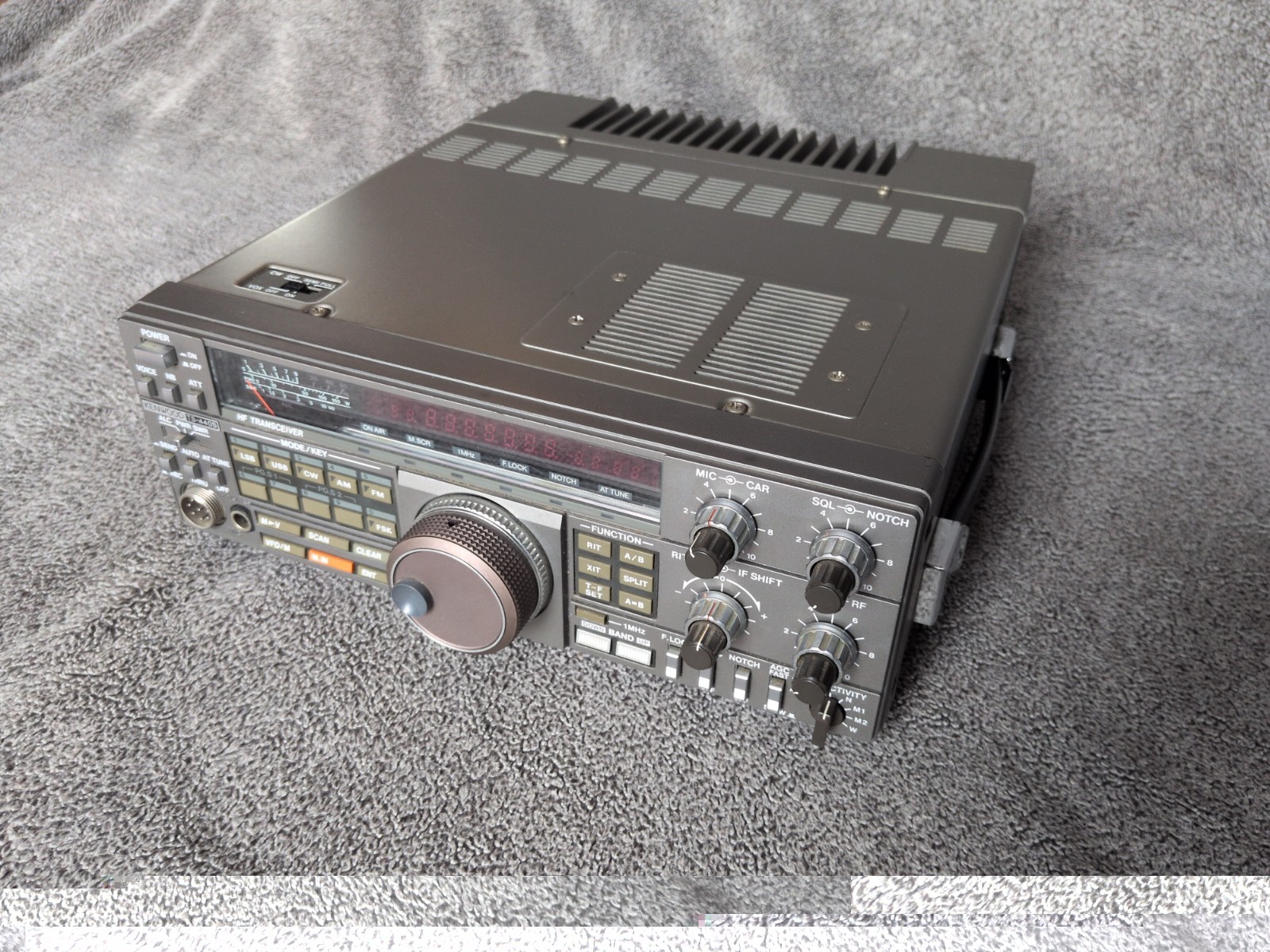 KENWOOD TS-440S HF Amateur Radio Base Station Transceiver TS440S